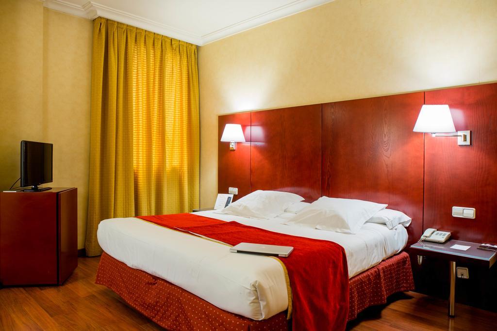 Hotel Arosa Madrid Eksteriør bilde