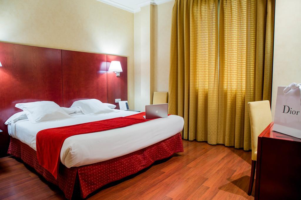 Hotel Arosa Madrid Eksteriør bilde