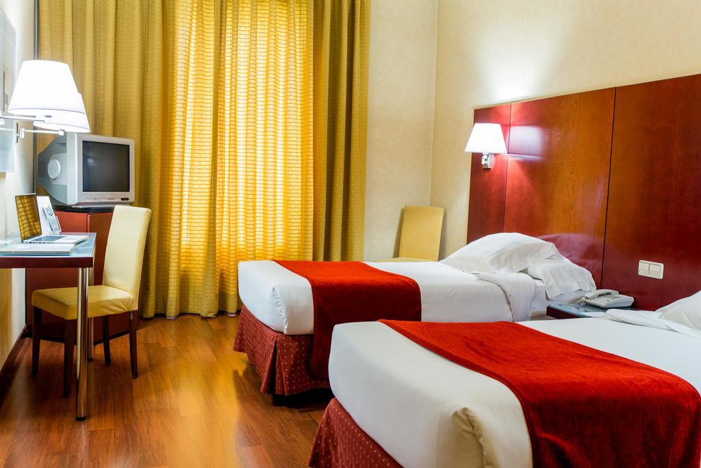 Hotel Arosa Madrid Eksteriør bilde